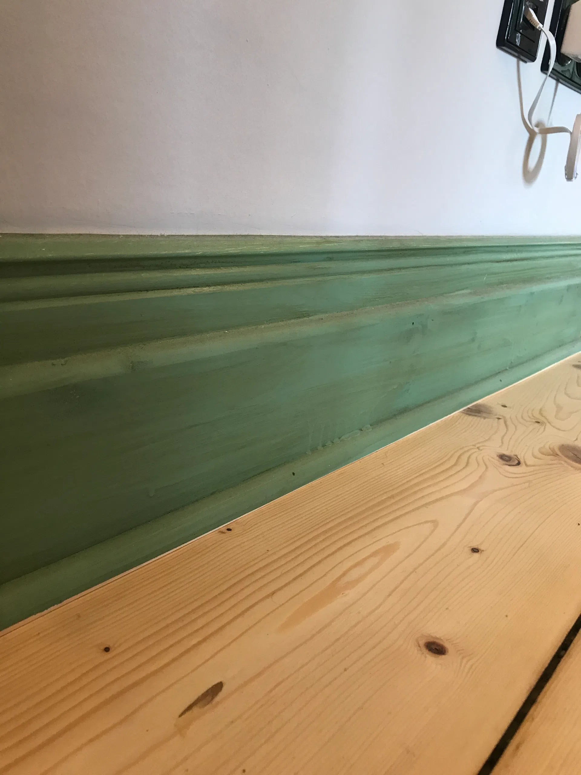 Abschlussdetail bei Parkett oder Bodenbelag