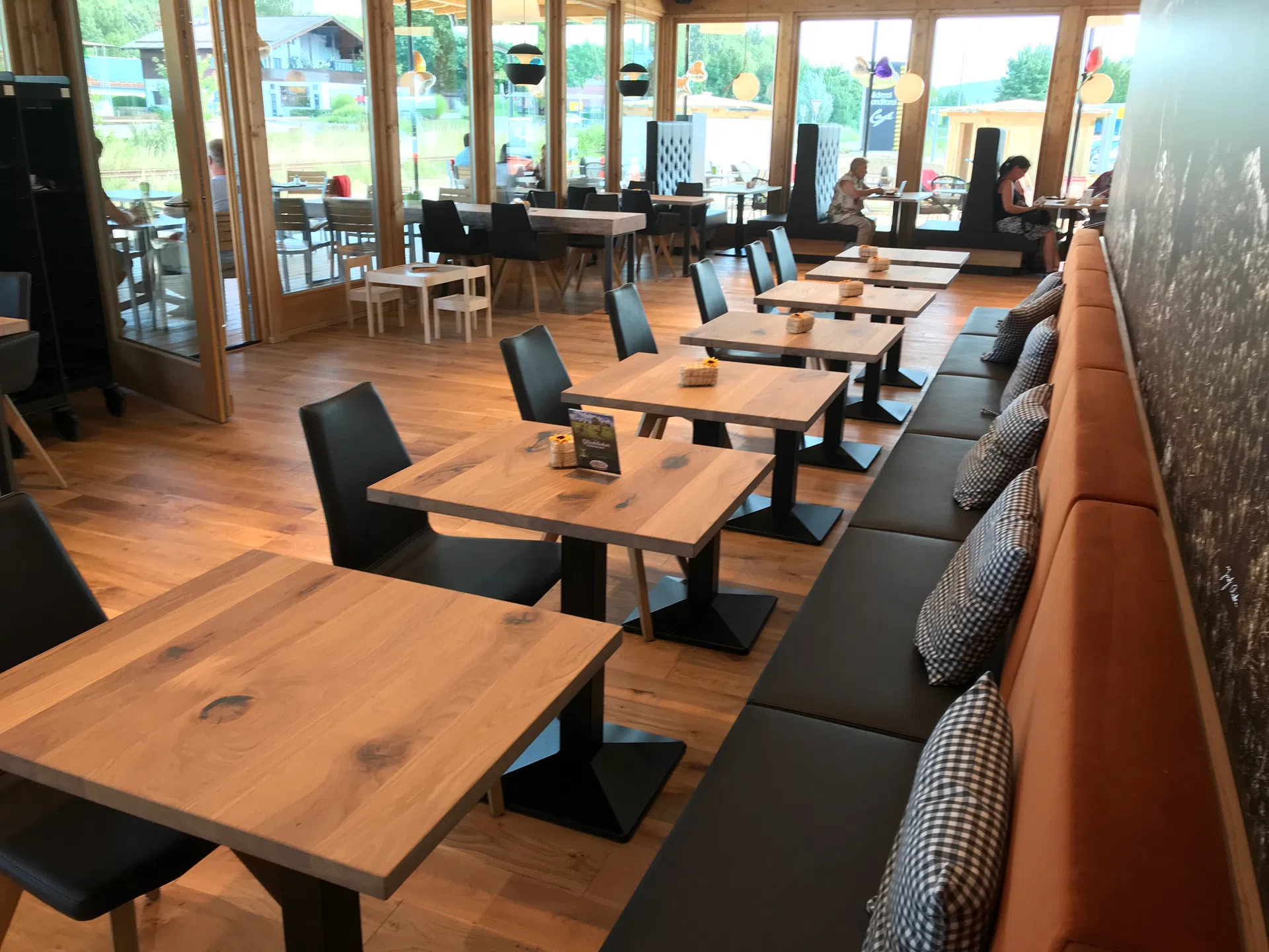 Bäckerei Miedl in Bad Endorf von Kramer Parkett - Bild 15