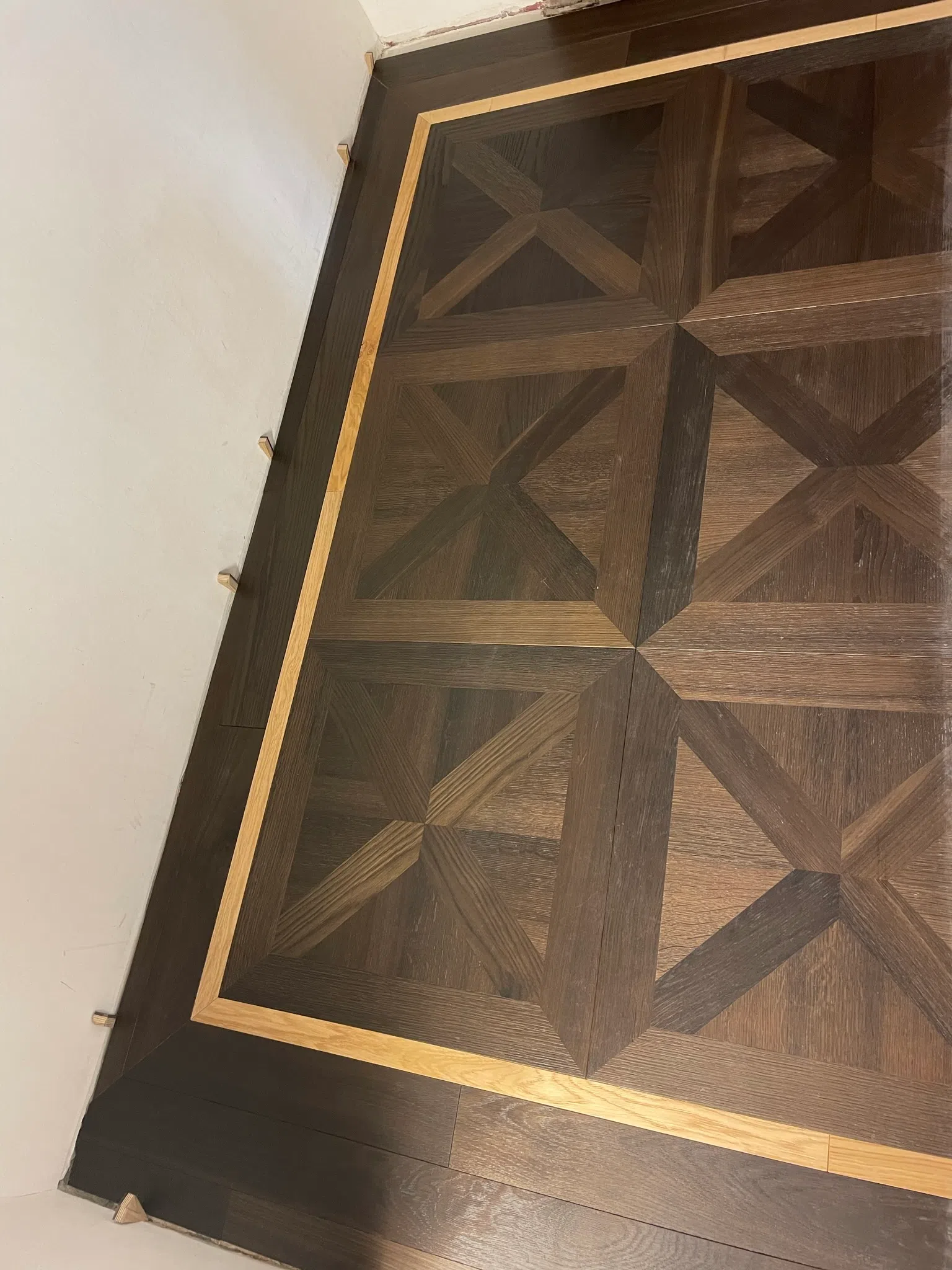 Tafelparkett im Bayerischen Hof in der Paris Suite von Kramer Parkett - Bild 18
