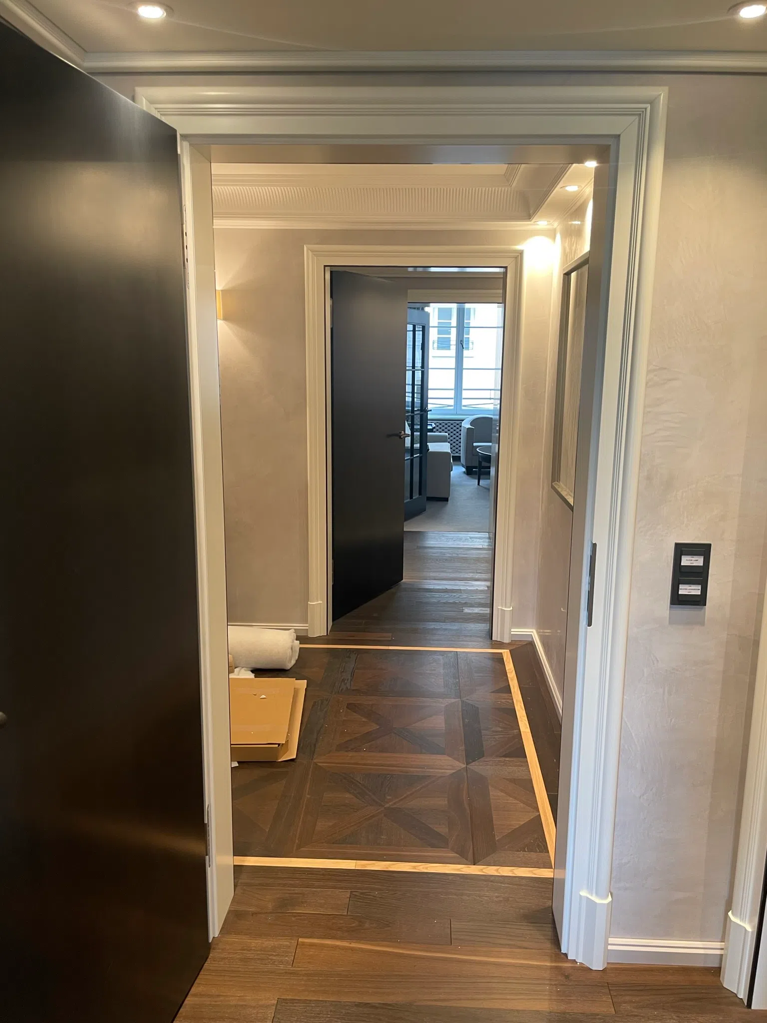 Tafelparkett im Bayerischen Hof in der Paris Suite von Kramer Parkett - Bild 22