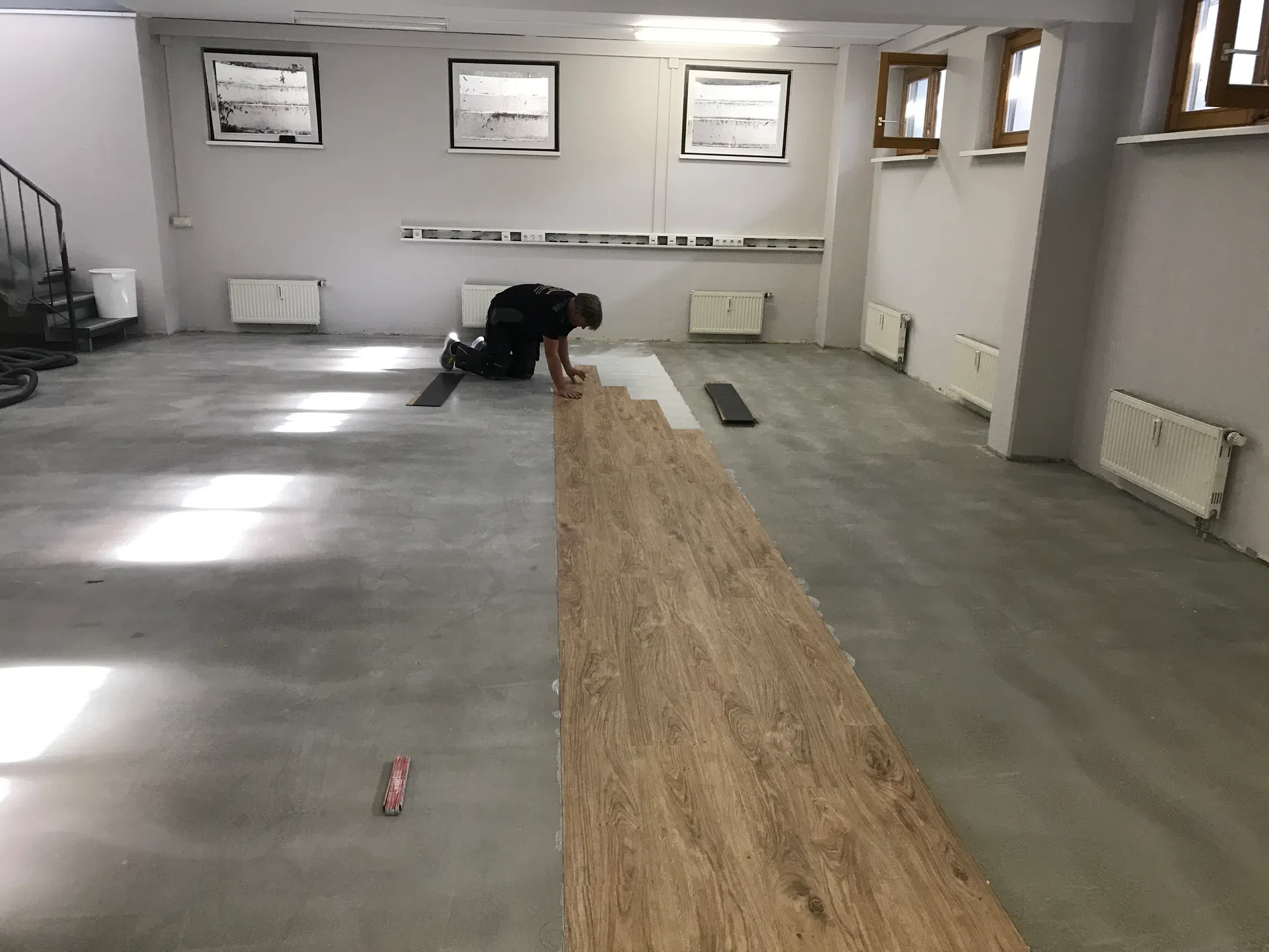 Vinylarbeiten bei Amazing Brautmoden von Kramer Parkett - Bild 8